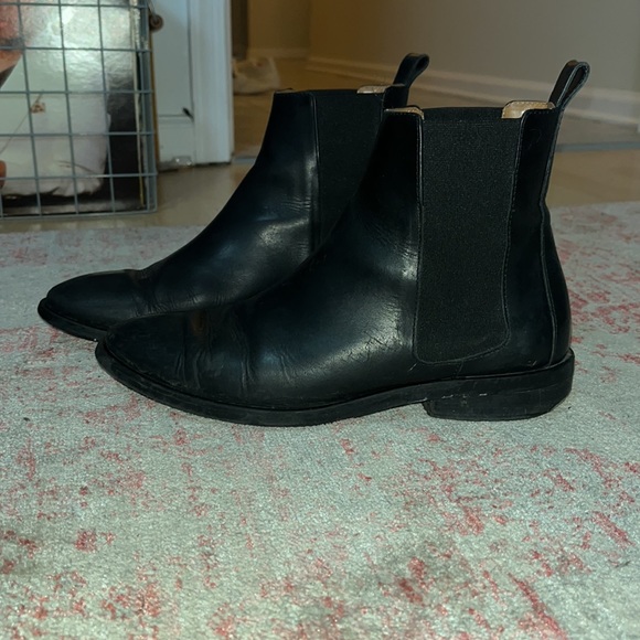 Everlane Modern Chelsea Boot - Picture 5 of 7